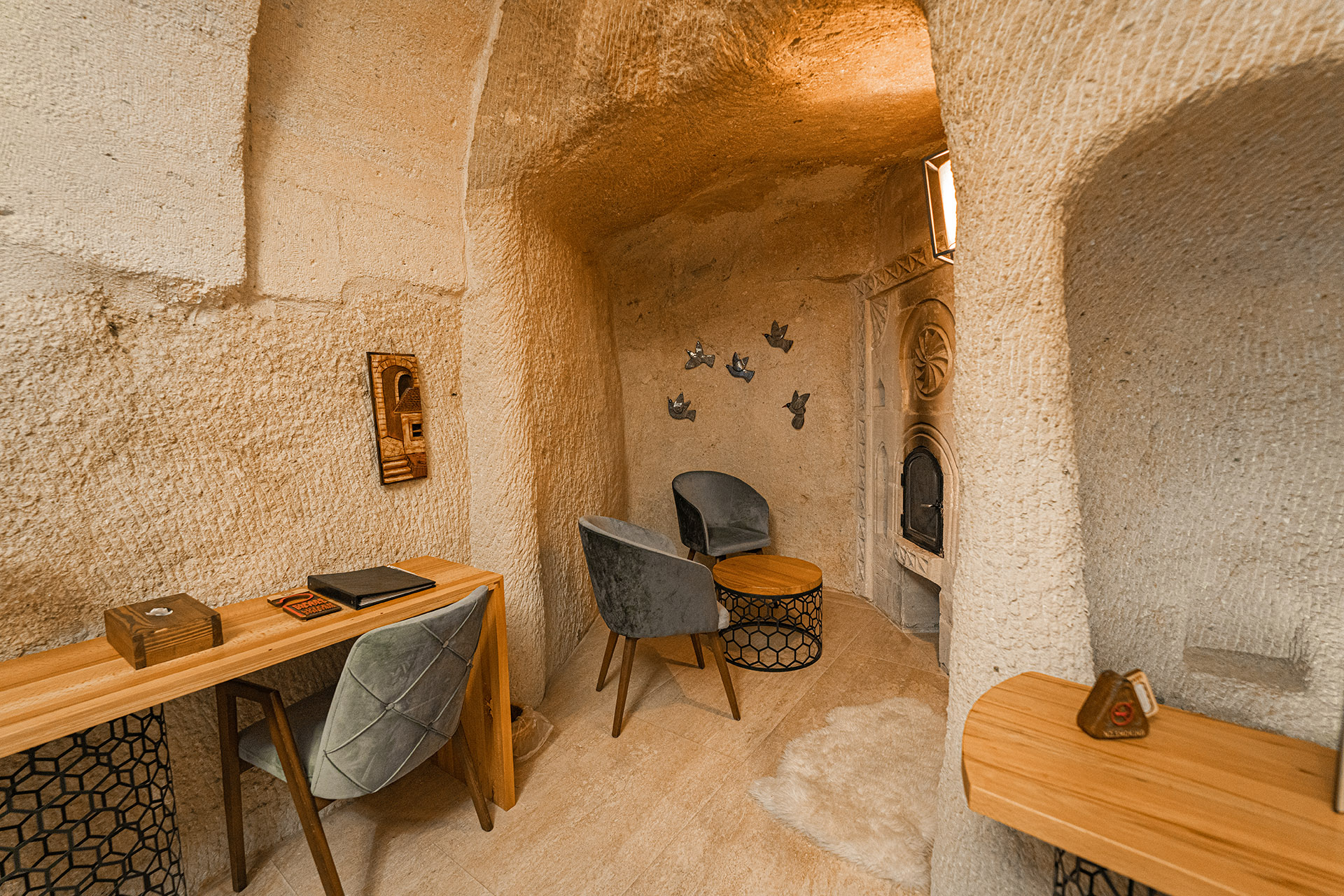 Premium Cave Suite